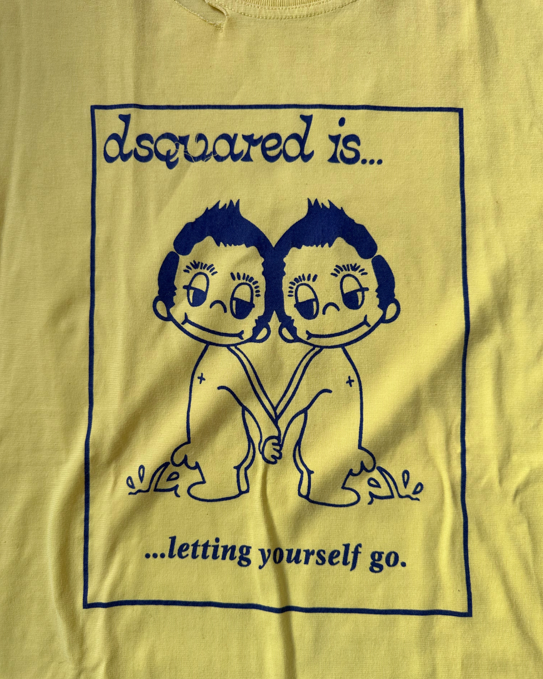 Comic slogan top