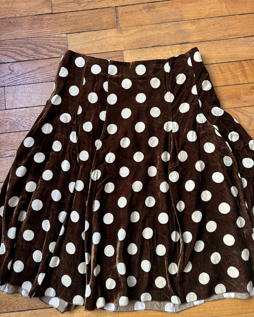 Polka dot velvet skirt