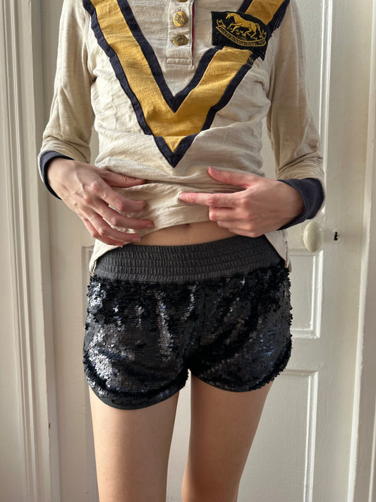 Sequin short