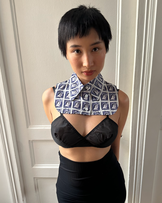 Printed Carven collar