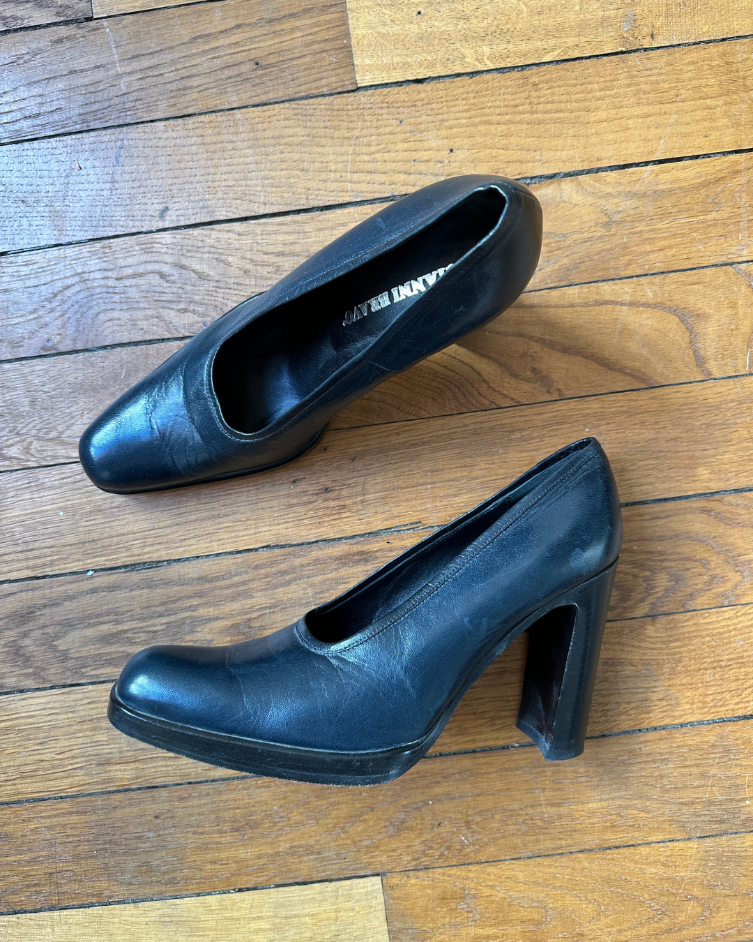 Navy heels