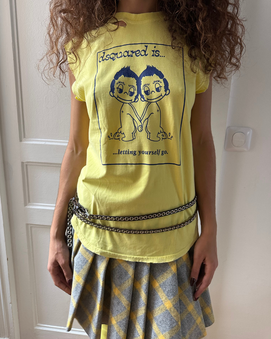 Comic slogan top
