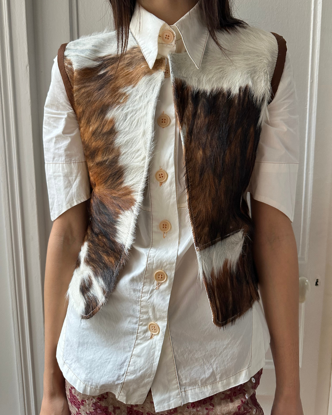 Sleeveless cowhide vest