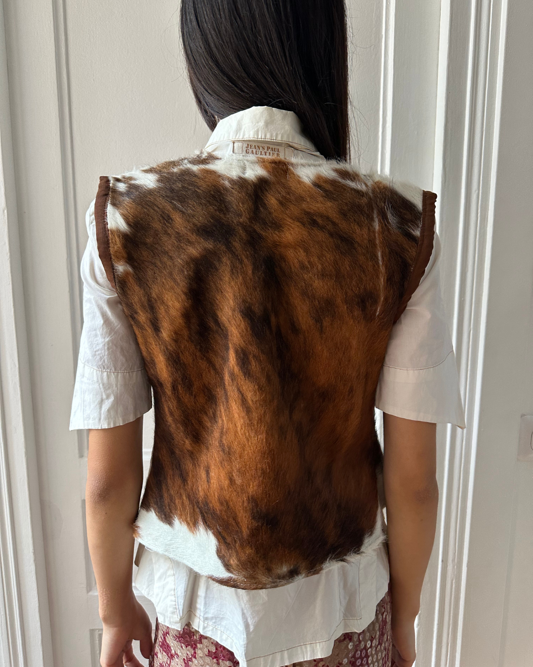 Sleeveless cowhide vest