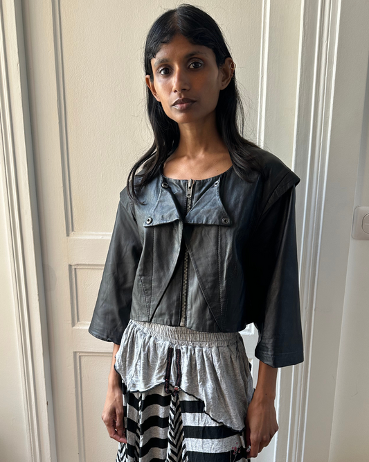 Short leather jacket