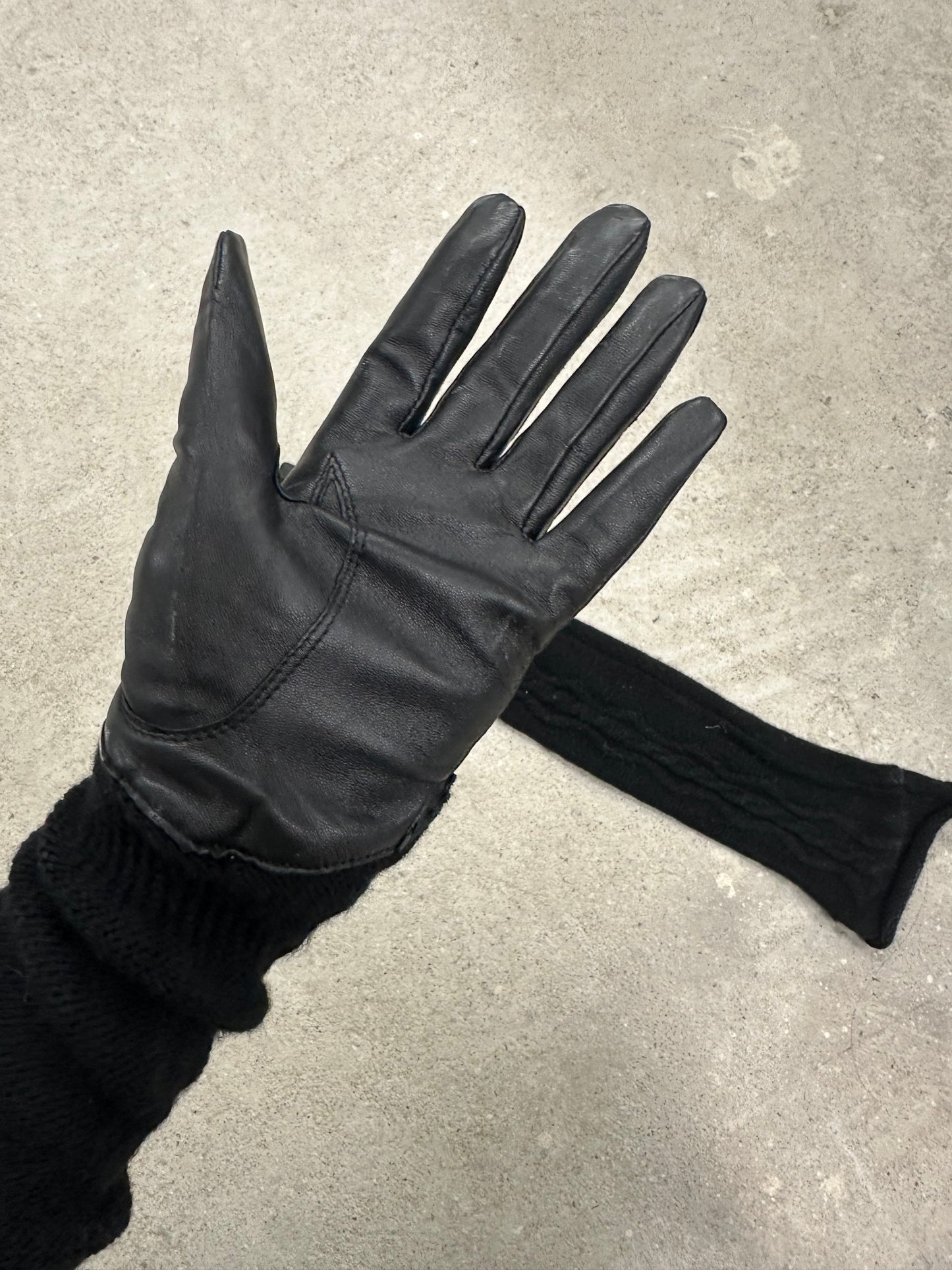 Long black gloves