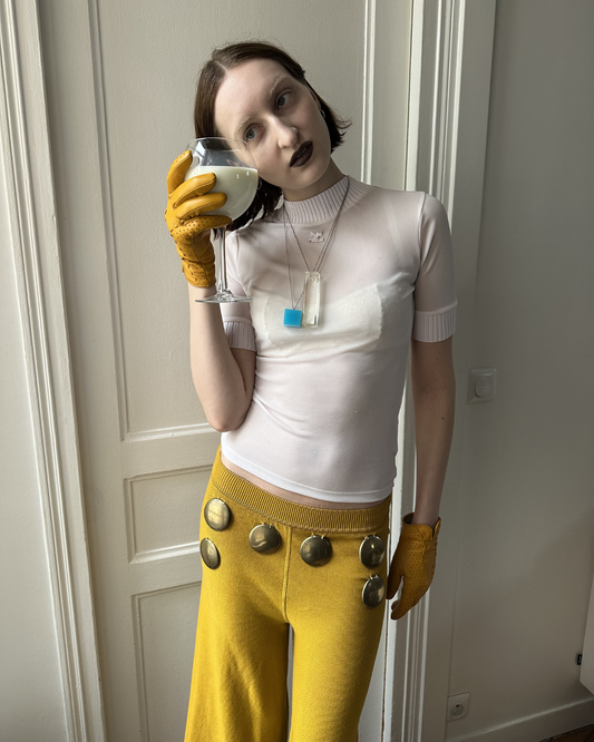 Mesh trousers and metal hardware