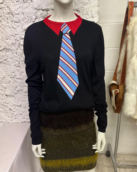 Sweater with tie print