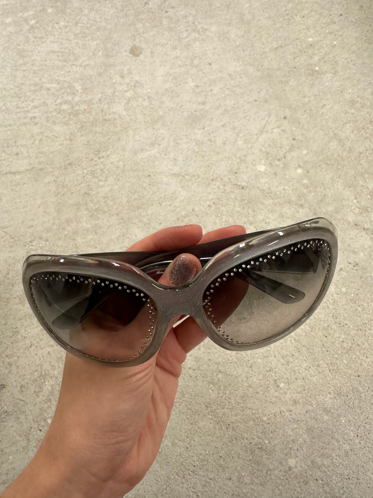 Vintage sunglasses with strass