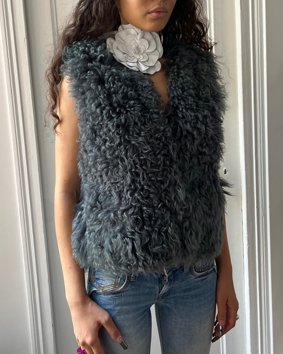 Fur sleeveless vest